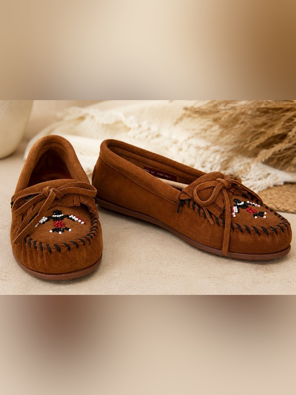 NIB Minnetonka Thunderbird Animikii Moccasins 7.5 Brown Suede Beaded 602TB